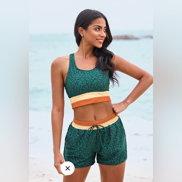 Seafancy Other - Seafancy Green Leopard Print Sports bra shorts bikini bathing suit size L VGUC